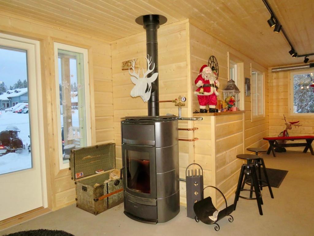 B&B Adventures Äkäslompolo Buitenkant foto